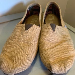 Casual Canvas Toms!!!